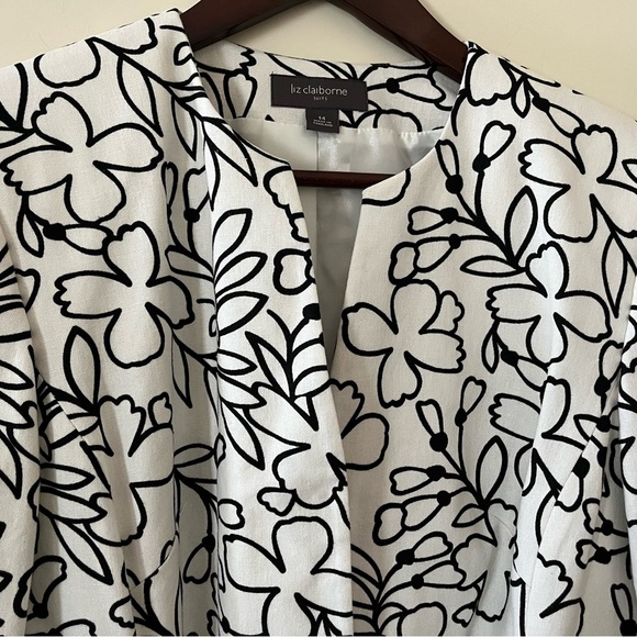 NEW! Liz Claiborne Separates Black/White Floral Business Blazer/Jacket Size 14 - Picture 4 of 16